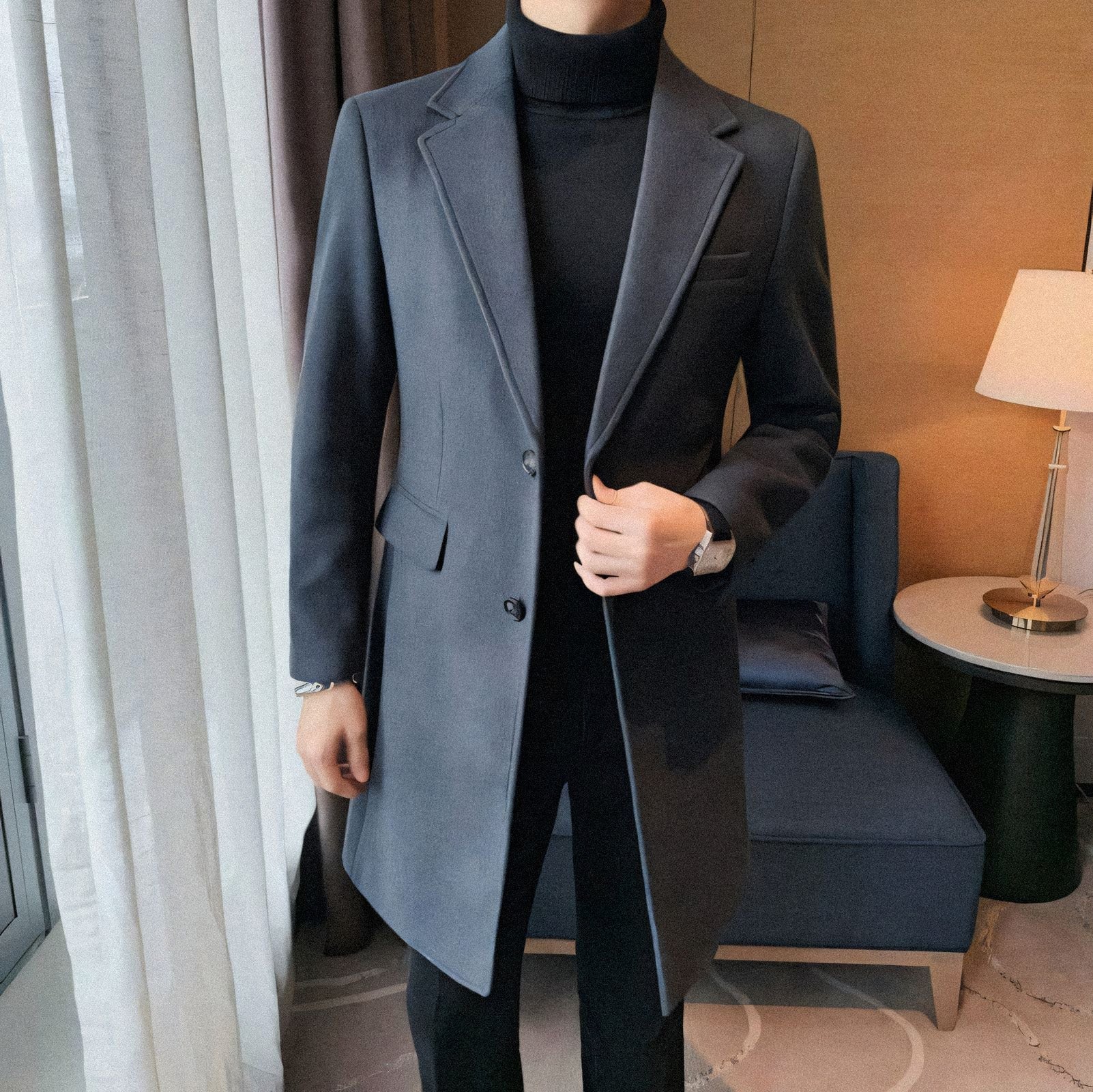Sobretudo Masculino com Lapela Notched Estruturada